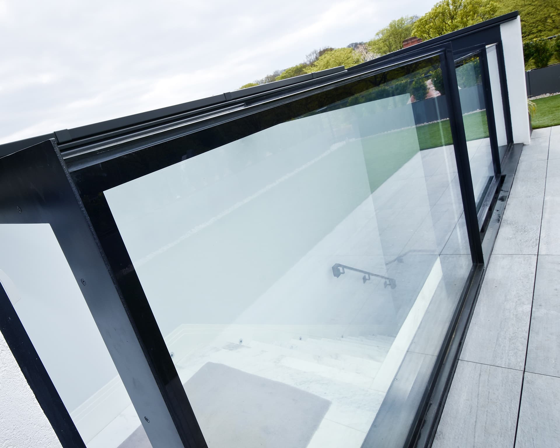 mininmal frame sliding doors london panoglide