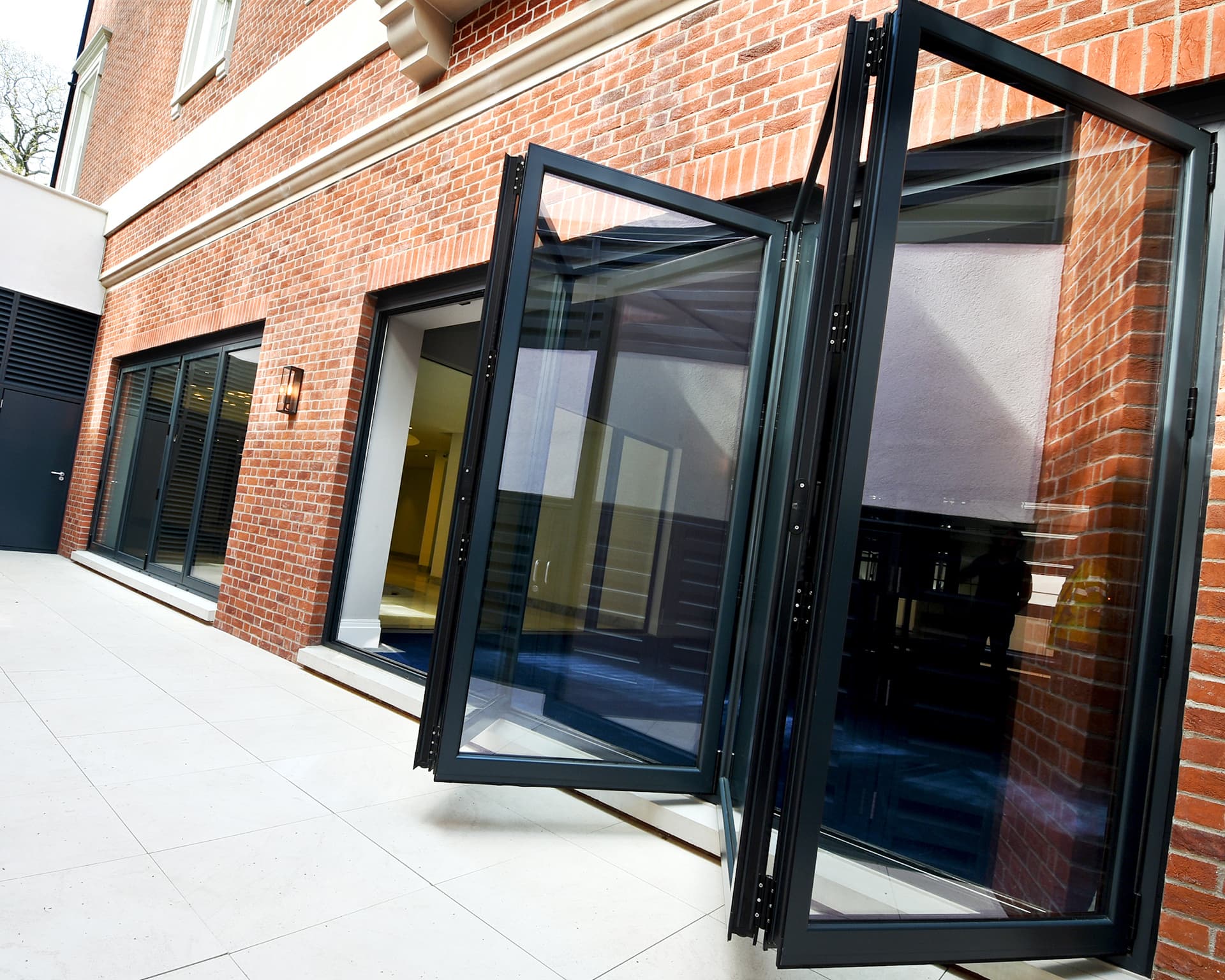 Slimline Aluminium Internal Bifold Doors Door Systems Finepoint Glass slimline-aluminium-internal-bifold-doors-door-systems-finepoint-glass