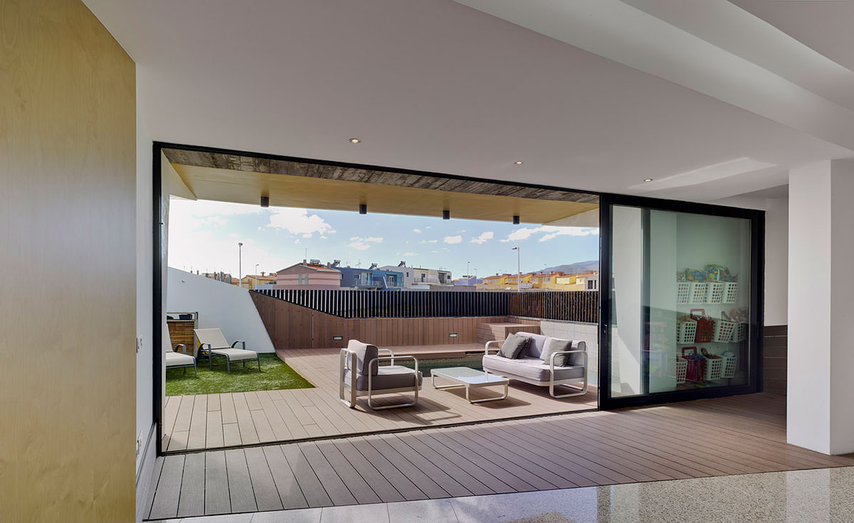 Aluminium sliding doors in UK